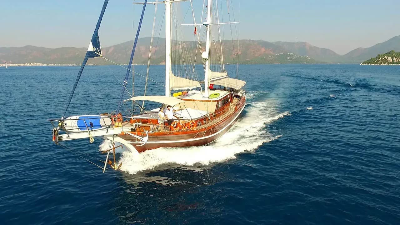 Yuce Bey: Bozburun’da Lüks Gulet Keyfi - Fotoğraf 4