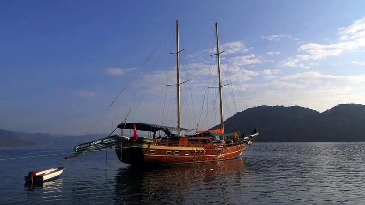 Charter a 26m 7 Cabin Gulet in Bozburun
