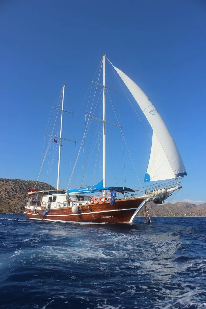 Cobanoglu 1: Spacious Gulet with 8 Cabins & A/C - Fotoğraf 2