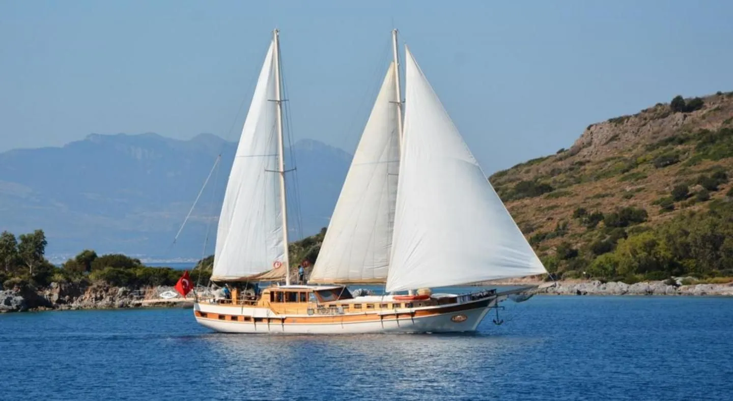 Rent a 27m Gulet in Marmaris