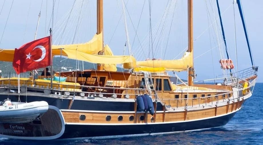Fortuna Gulet: 7 Kabin, Klima ve Su Sporları Keyfi - Fotoğraf 3
