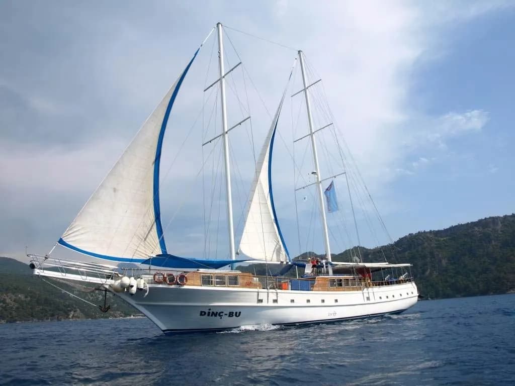 Dinc Bu: 8 Kabinli Lüks Gulet, Fethiye'de Konfor - Fotoğraf 2