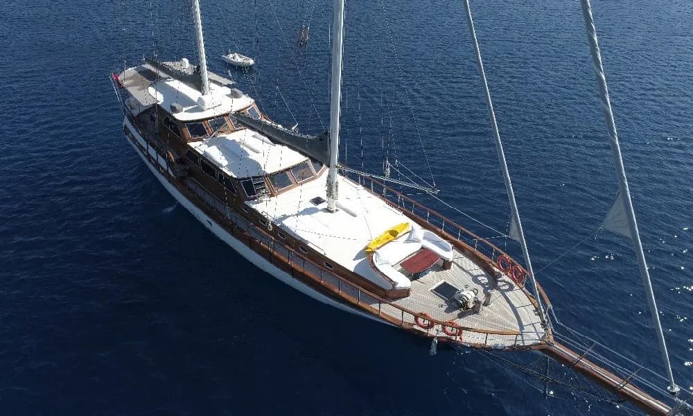 İlknur Sultan: Bodrum’da Lüks Gulet Konforu - Fotoğraf 2