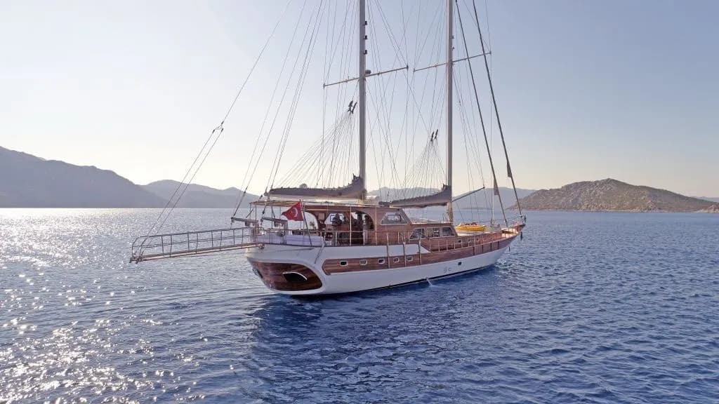 İlknur Sultan: Bodrum’da Lüks Gulet Konforu - Fotoğraf 4