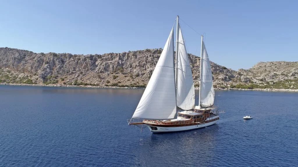 İlknur Sultan: Bodrum’da Lüks Gulet Konforu - Fotoğraf 3