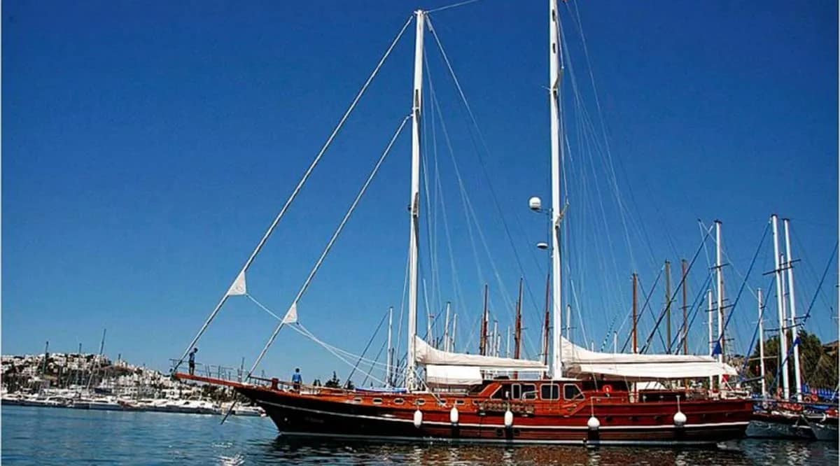 Explore Bodrum on a 30m 5 Cabin Gulet Rental