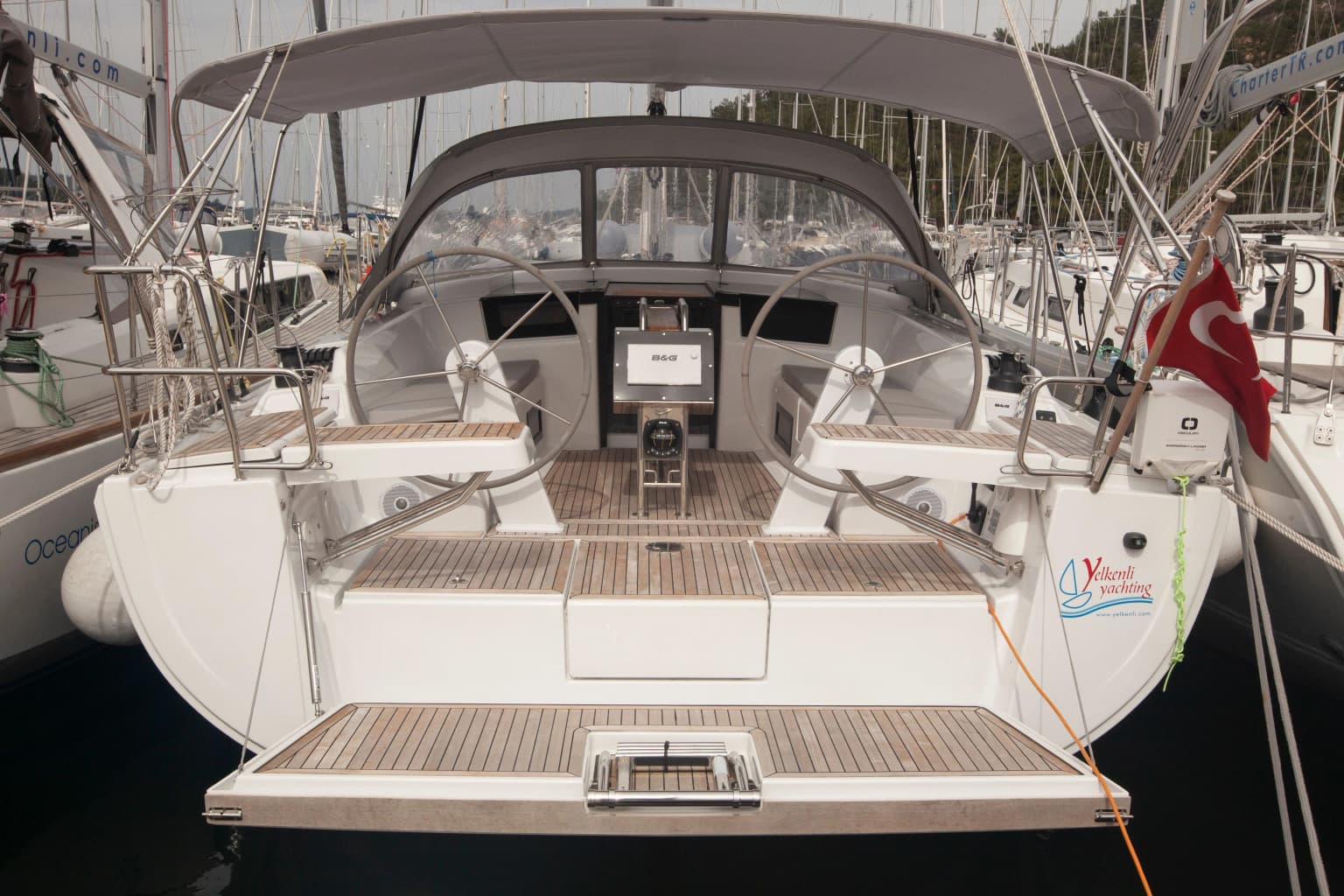 Atlas 388: Stylish Sailing with 3 Cozy Cabins - Fotoğraf 1