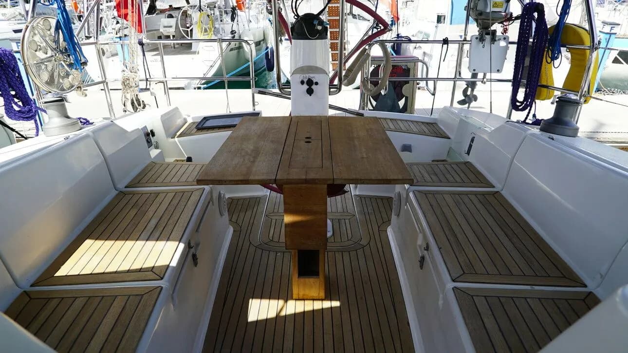 Gaia 400: Modern Comfort & Sailing Fun - Fotoğraf 5