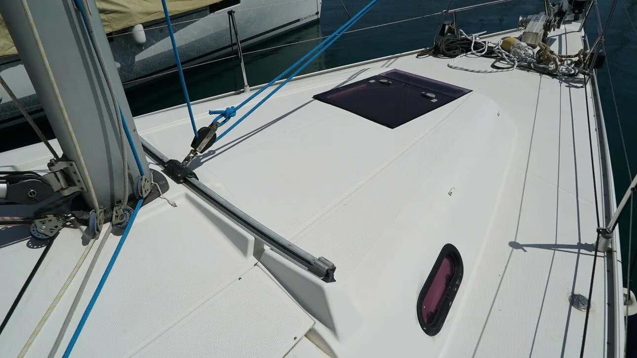 Gaia 400: Modern Comfort & Sailing Fun - Fotoğraf 4