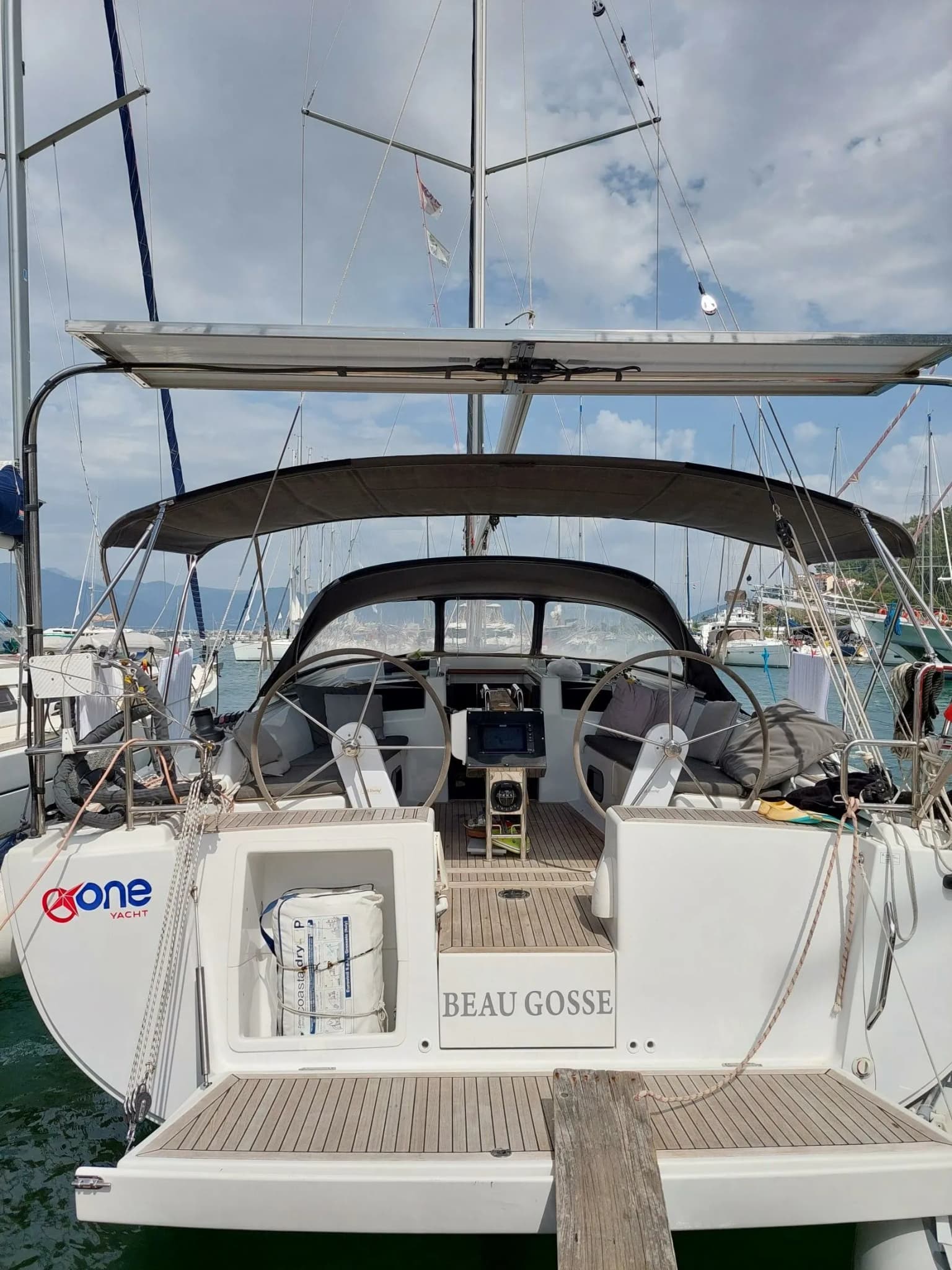 Beau Goose: Stylish 3-Cabin Sailing Yacht - Fotoğraf 3