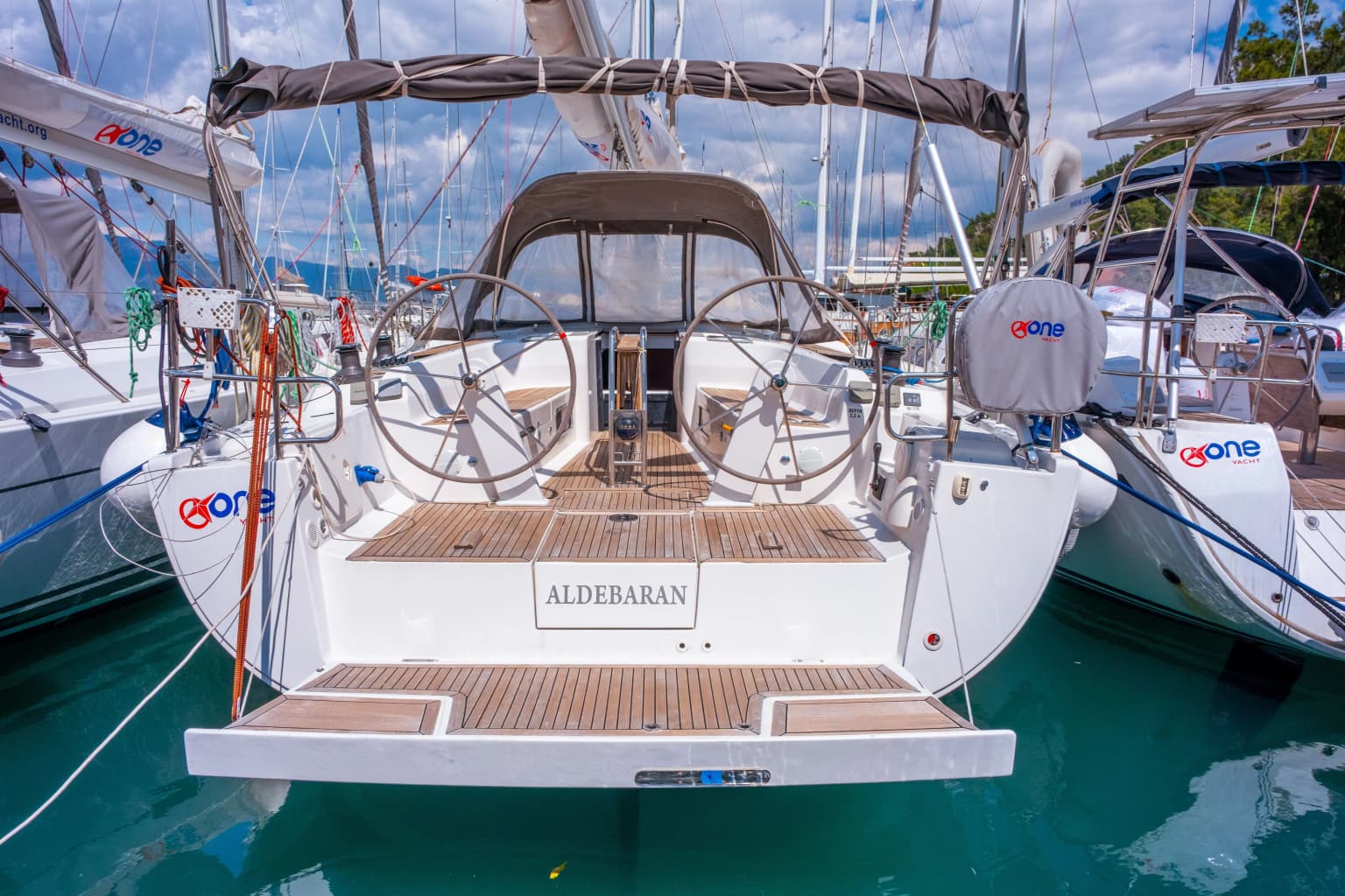 Aldebaran: Modern Comfort & Sleek Sailing - Fotoğraf 3