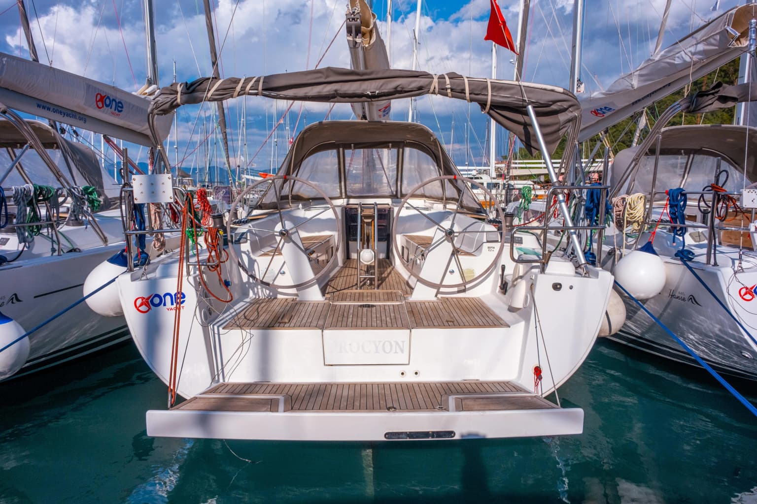 Procyon 445: Modern Comfort & Sleek Sailing - Fotoğraf 5