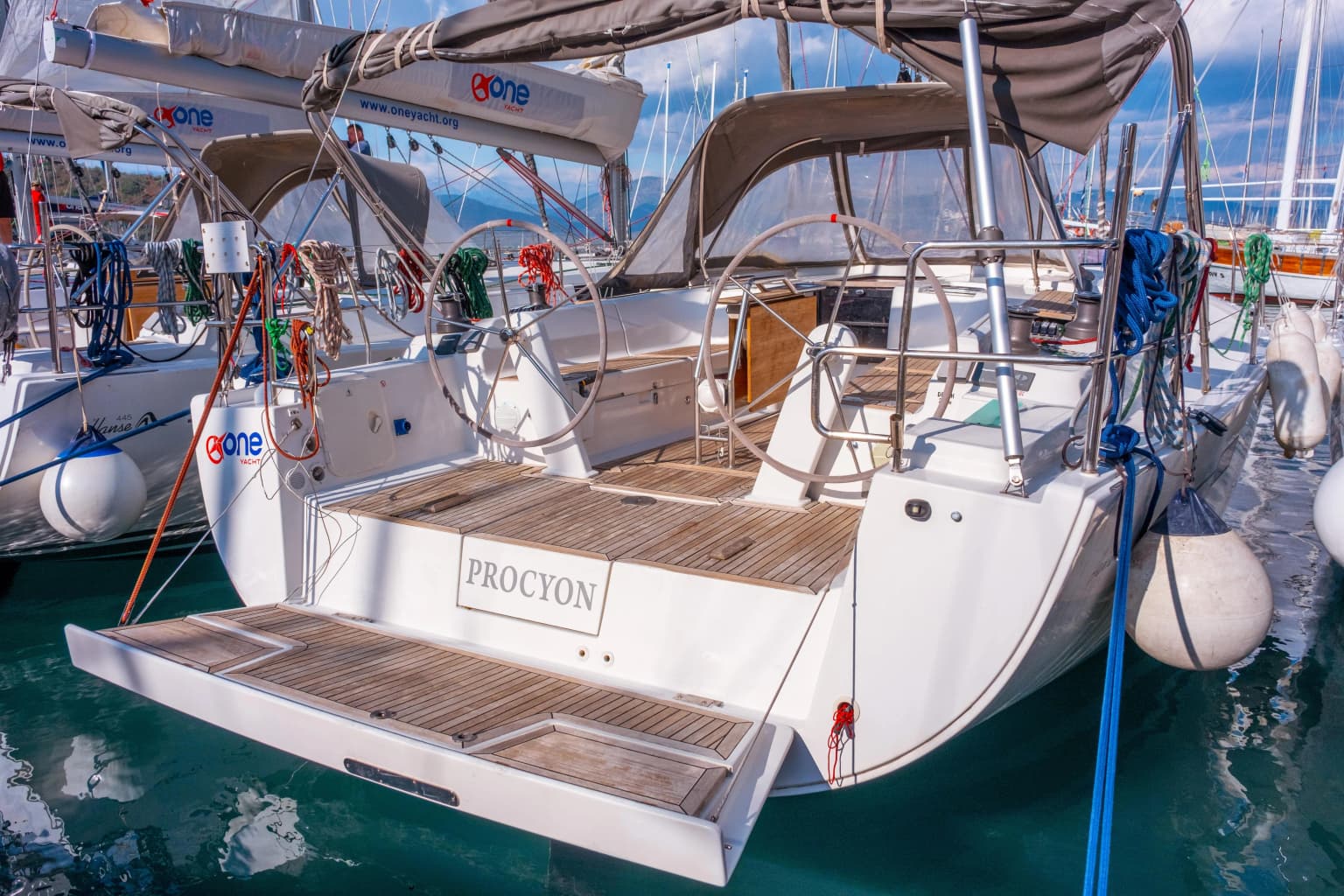 Procyon 445: Modern Comfort & Sleek Sailing - Fotoğraf 4