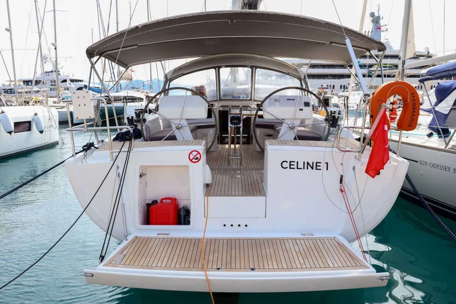 Celine 1: Stylish 4-Cabin Sailing Yacht in Marmaris - Fotoğraf 1