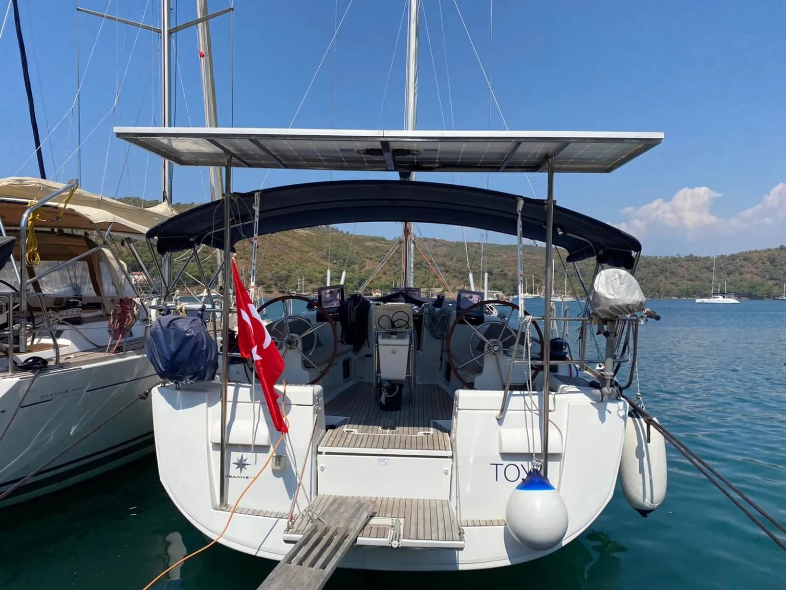 Toya Jeanneau 439: Spacious Comfort & Sailing Fun - Fotoğraf 4
