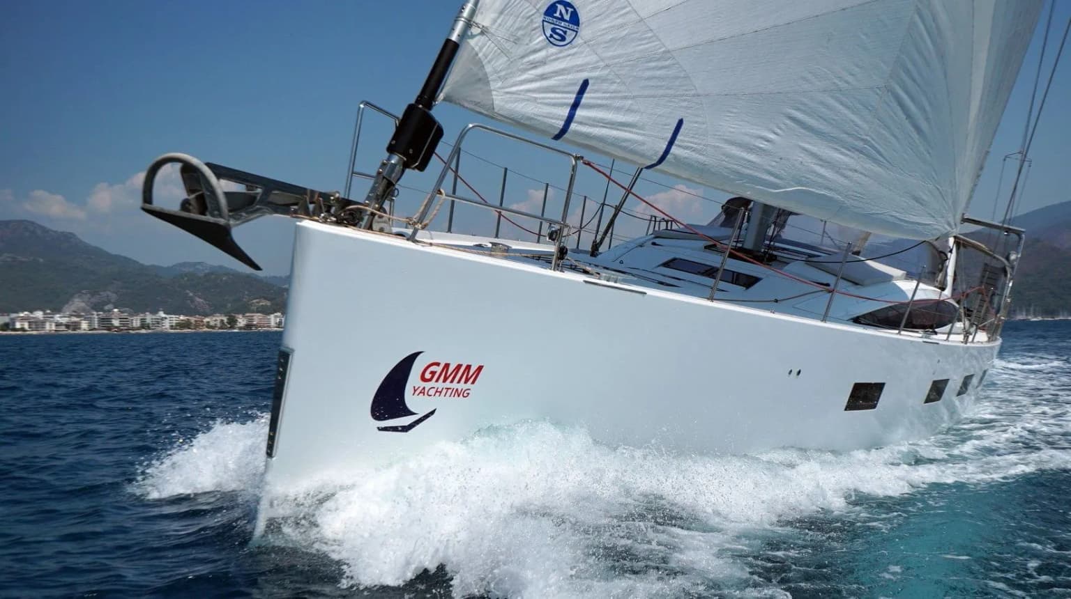 Freedom 64: Spacious Comfort & Modern Sailing - Fotoğraf 4