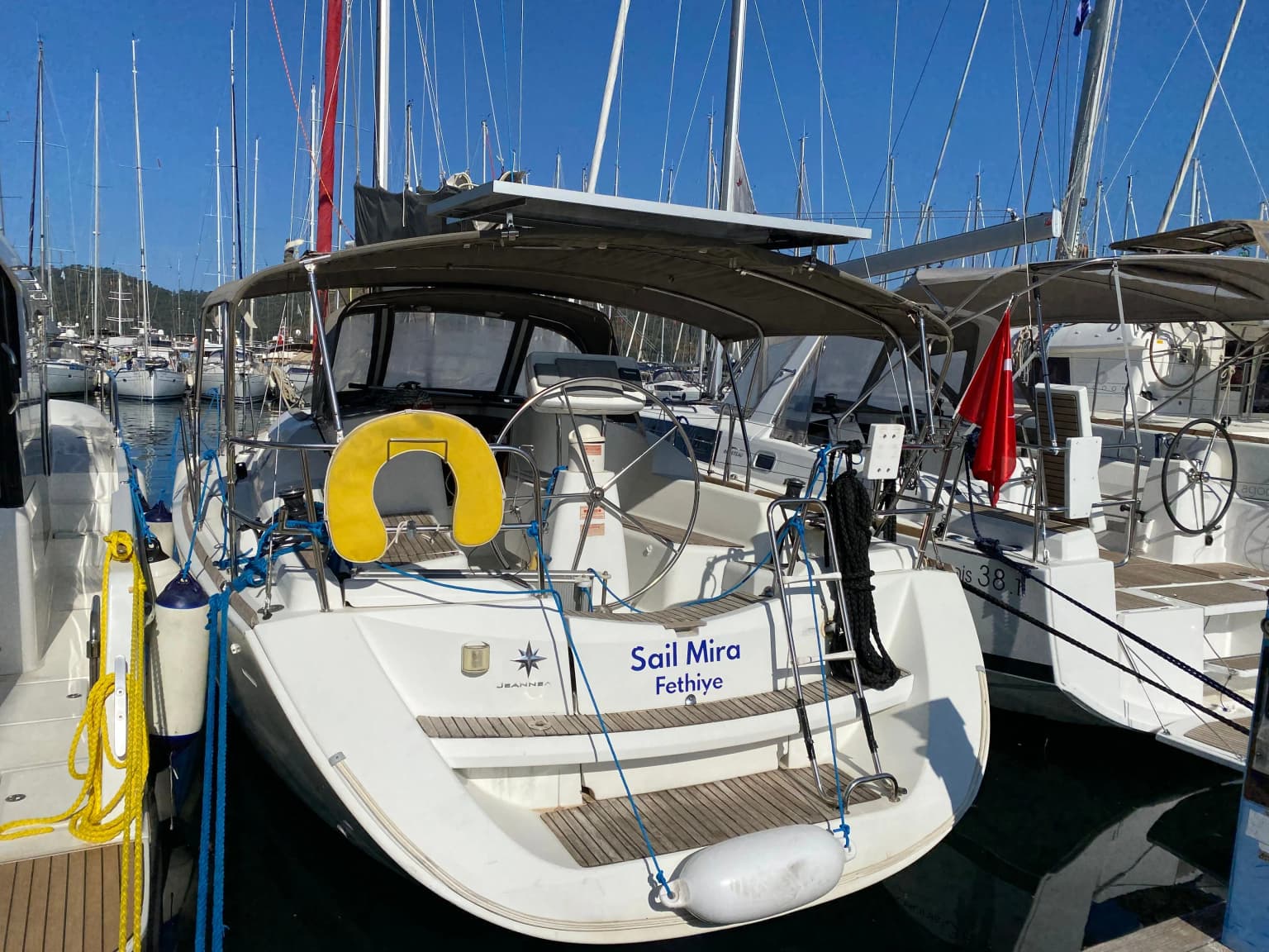 Sail Mira: Modern Comfort & Sailing Thrill - Fotoğraf 1