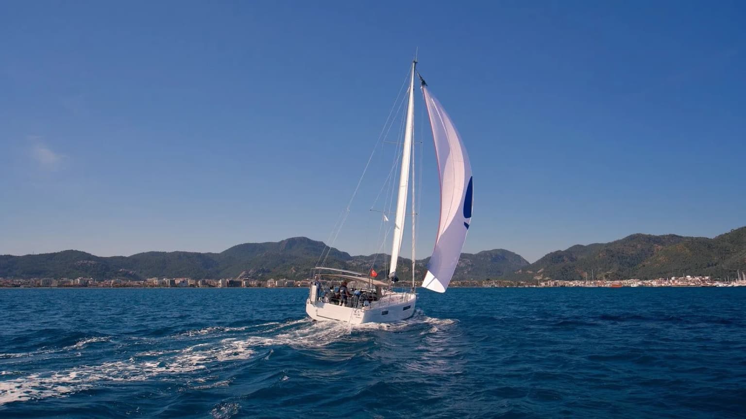 Sail Me: Komfort & Stil auf See - Fotoğraf 5