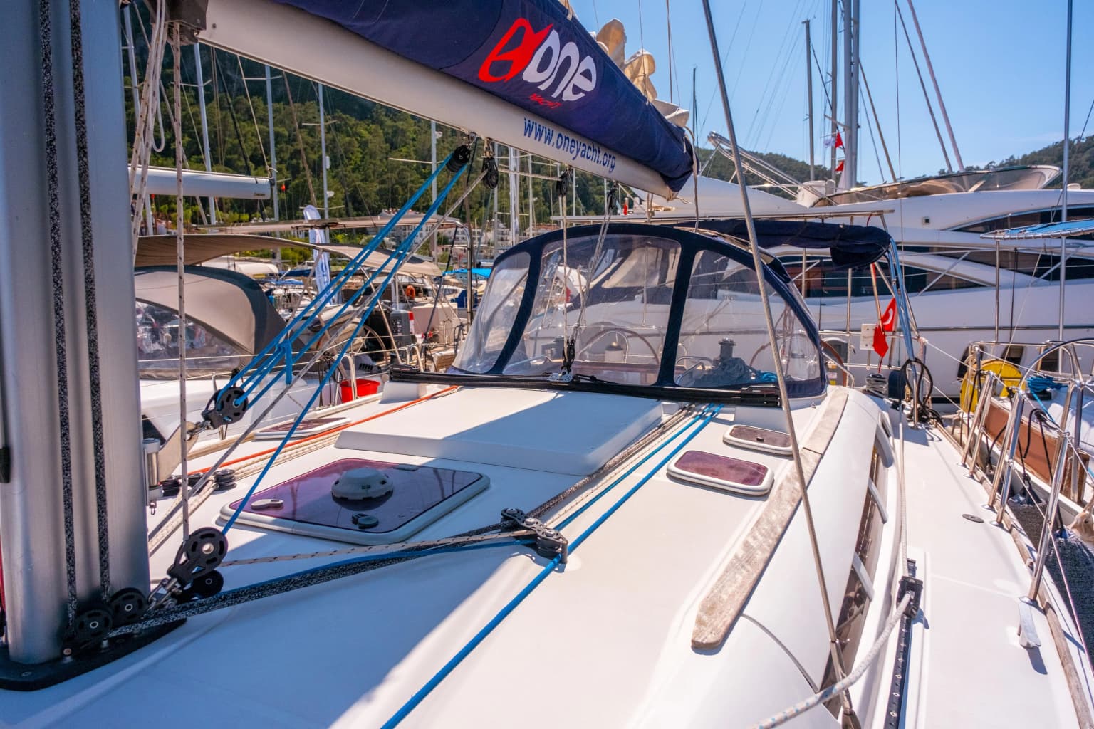 Winter Breeze: Konforlu 3 Kabinli Yelken Keyfi - Fotoğraf 5