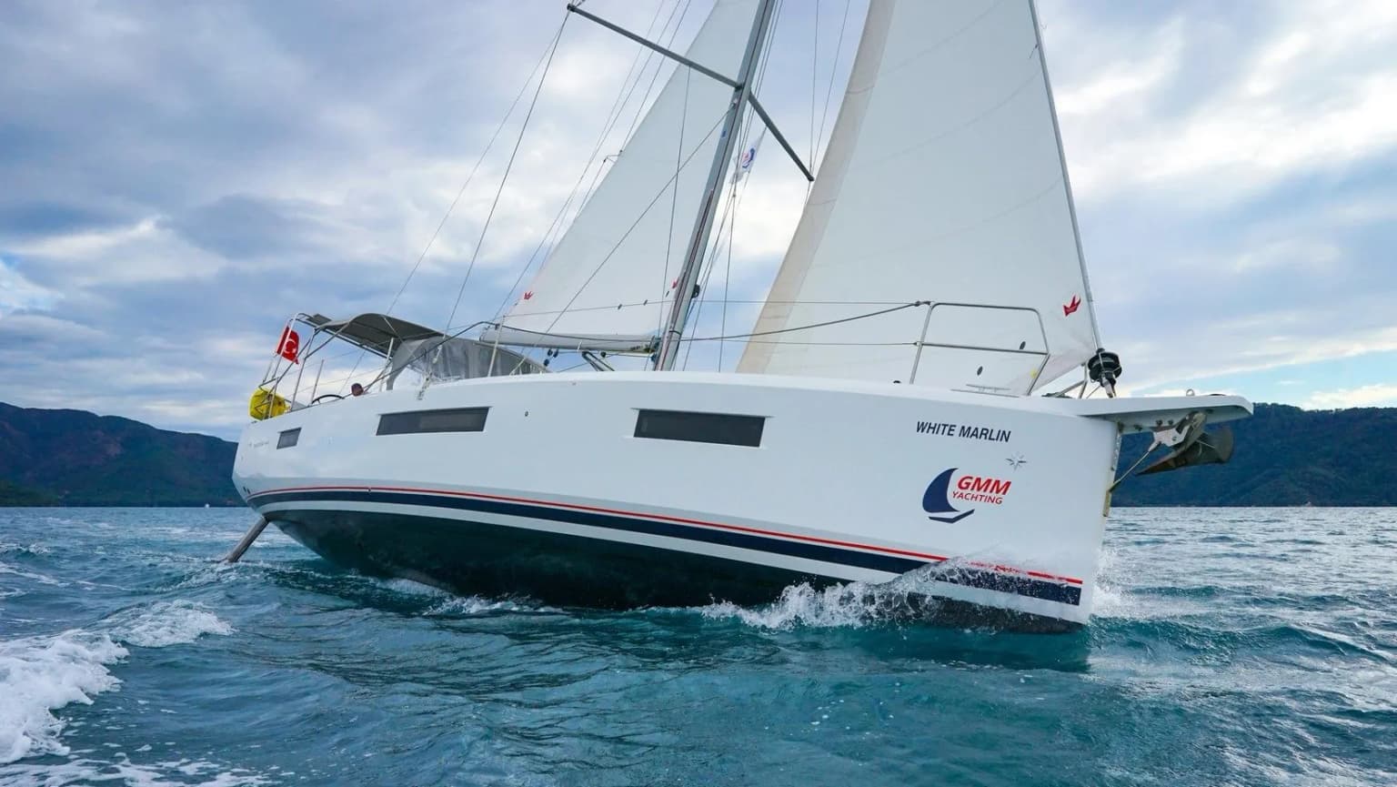 White Marlin: Komfort & Stil auf See - Fotoğraf 4