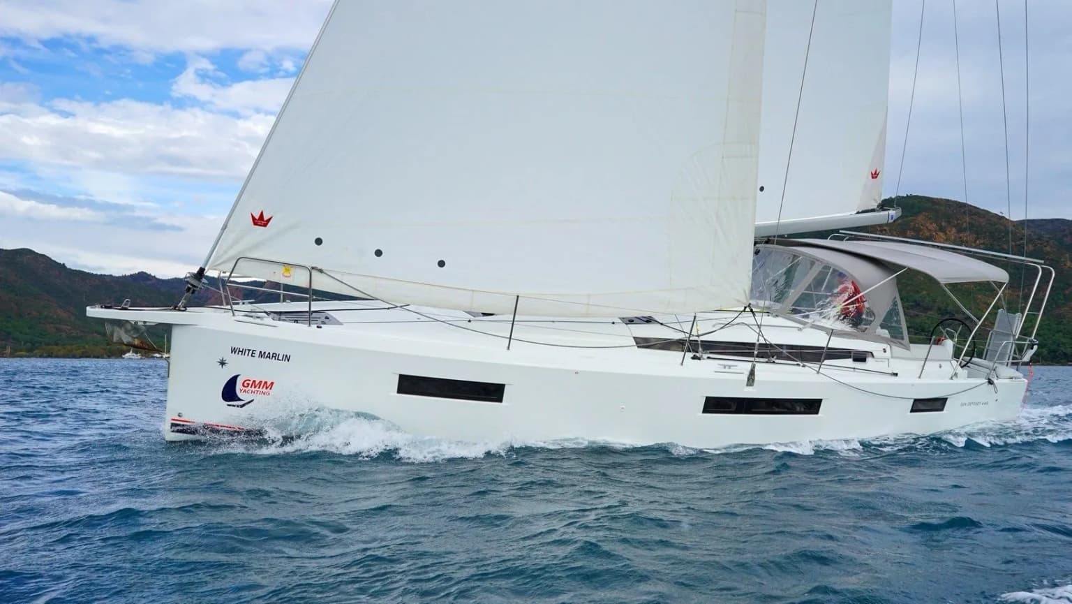 White Marlin: Komfort & Stil auf See - Fotoğraf 3