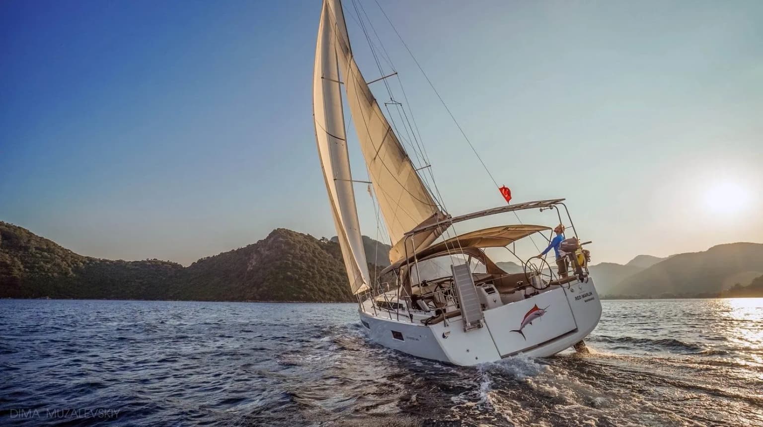 Red Marlin: Stylish Sailing Comfort in Marmaris - Fotoğraf 3