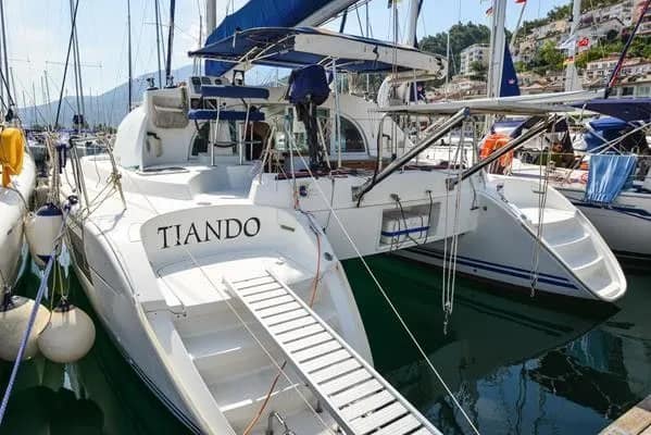 Lagoon 380