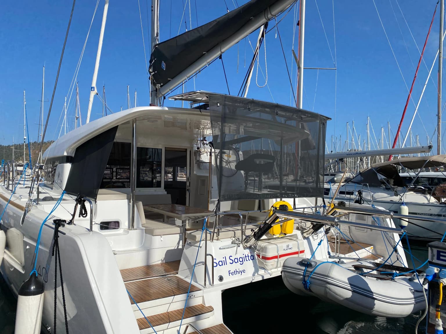 Sail Sagitta: Spacious 6-Cabin Catamaran with AC - Fotoğraf 4