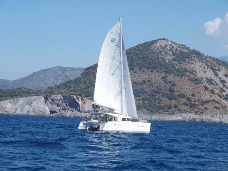 Winnie 400: Konforlu Catamaran Tatili - Fotoğraf 3