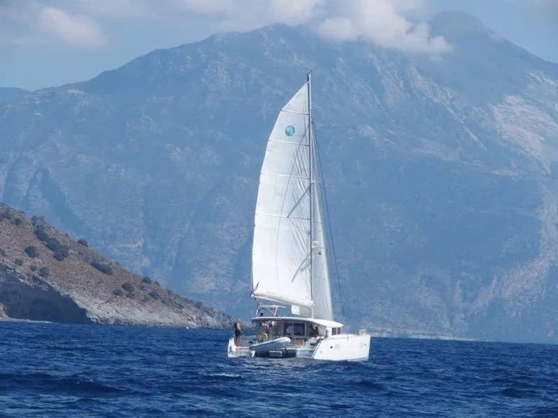 Winnie 400: Konforlu Catamaran Tatili - Fotoğraf 4