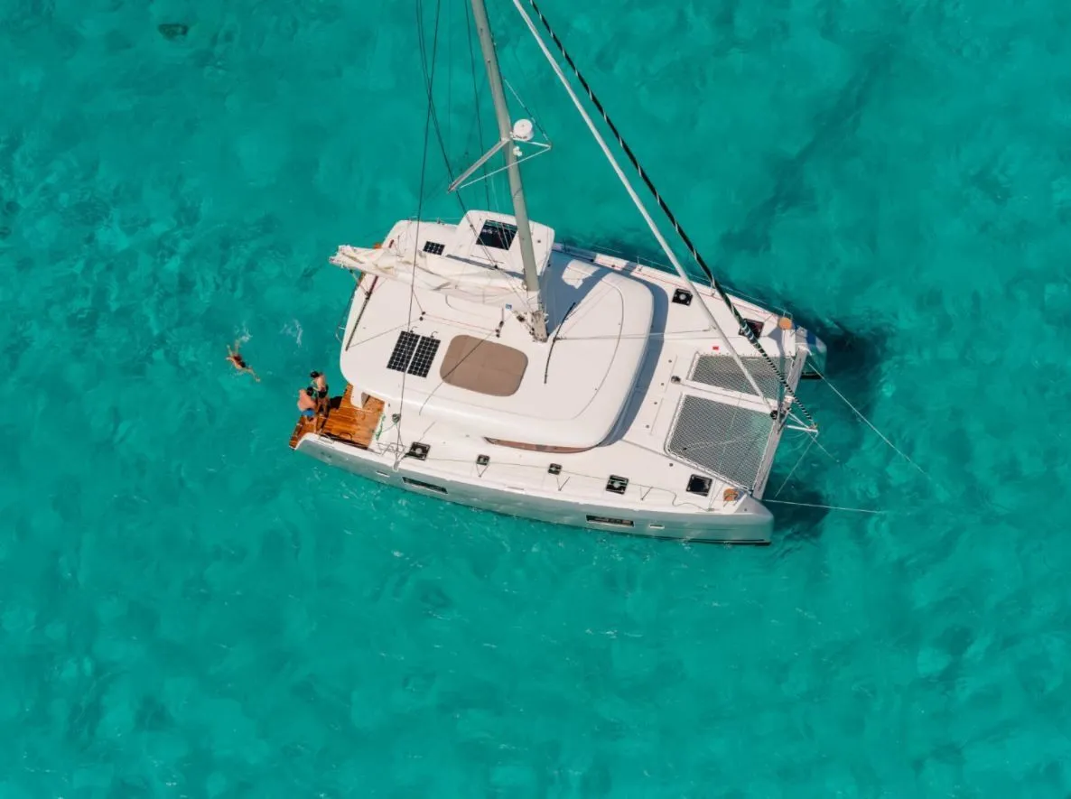 Kairos Lagoon 42: Spacious Comfort & Free Dingi - Fotoğraf 2