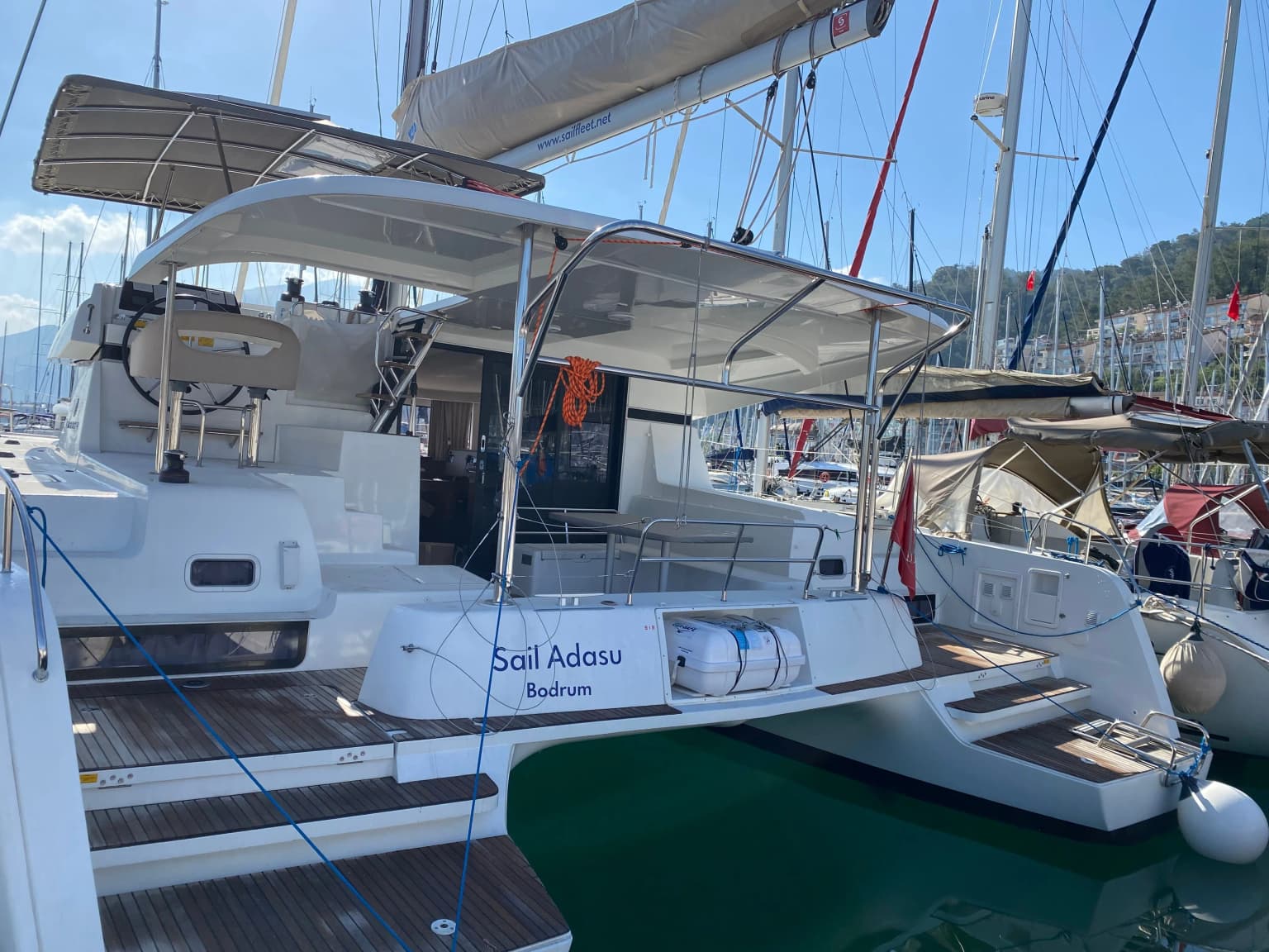 Sail Adasu: Spacious Lagoon Catamaran with AC - Fotoğraf 4