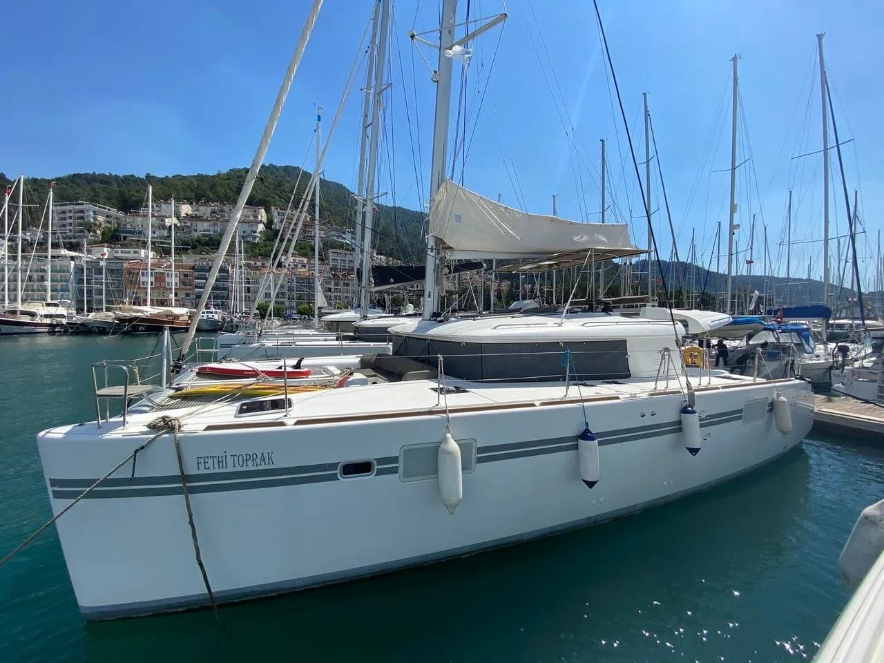 Lagoon 450 F: Komfort & Stil in Fethiye - Fotoğraf 1