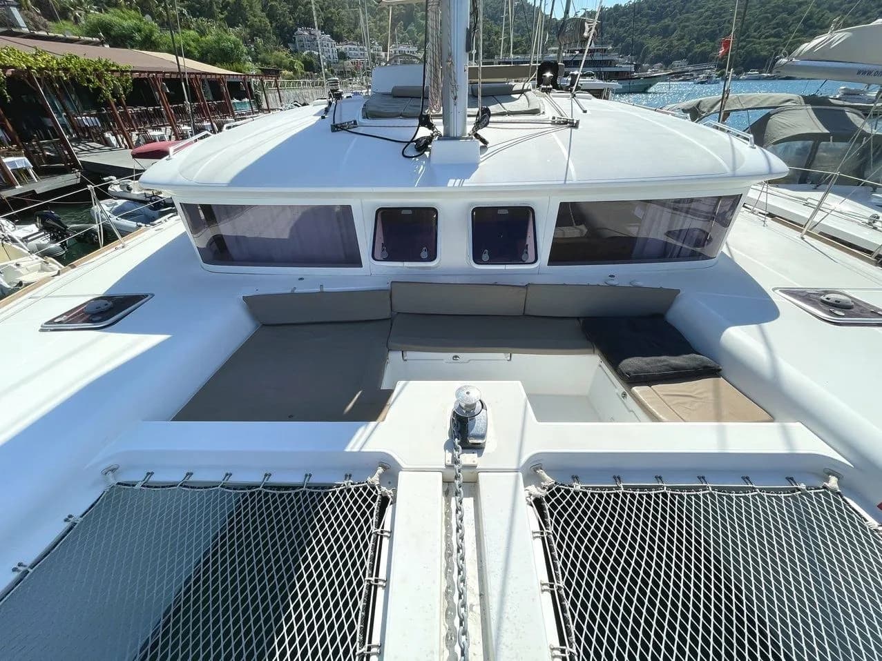 Altair Lagoon 450F: Spacious, Modern Catamaran - Fotoğraf 4