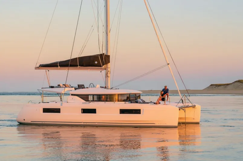Lagoon New 46: Stylish Catamaran Comfort - Fotoğraf 5