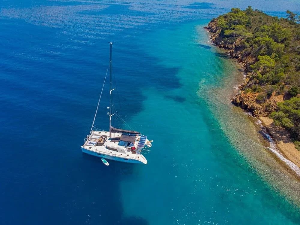 Zee Lagoon 500: Konforlu Catamaran Tatili - Fotoğraf 1