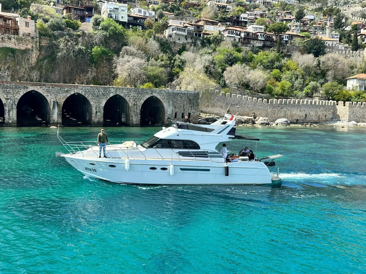 Ata 36: Stylish 2024 Refurbished Motor Yacht - Fotoğraf 3