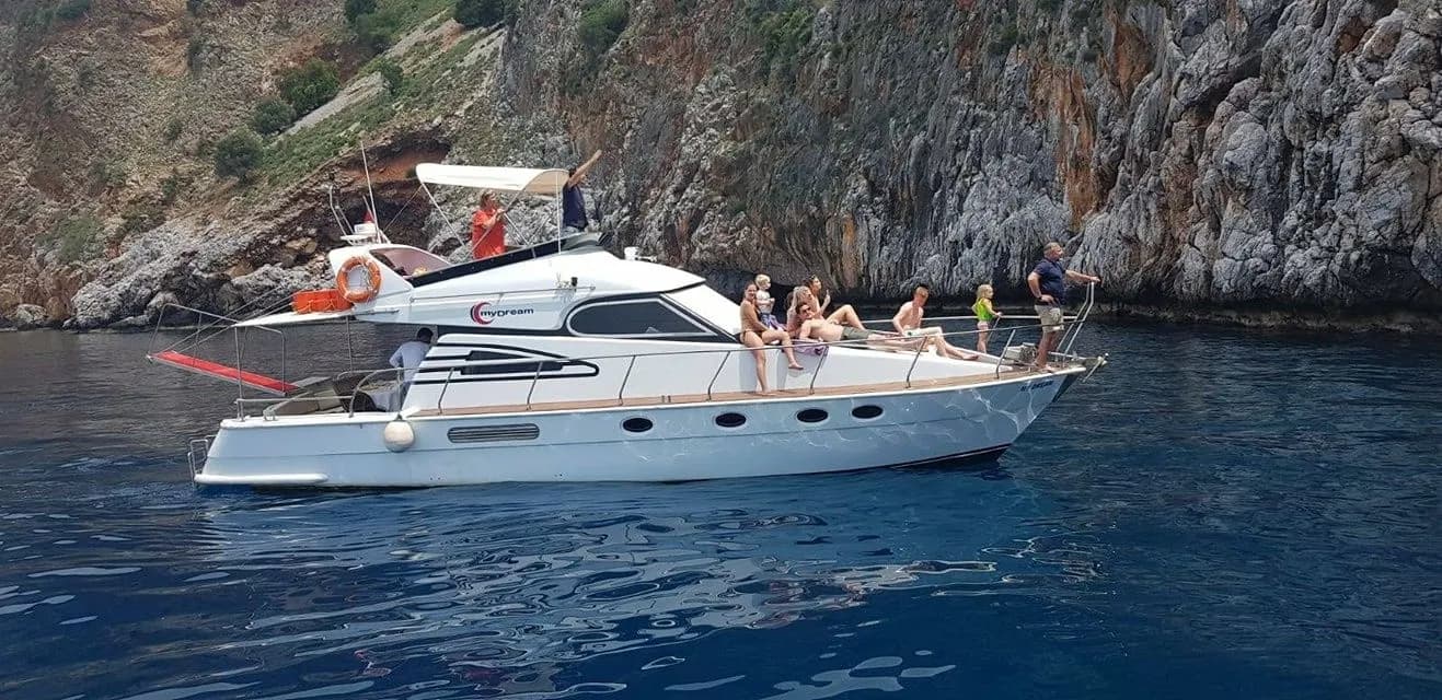 My Dream: Stylish Motor Yacht with Flybridge & Chef - Fotoğraf 2