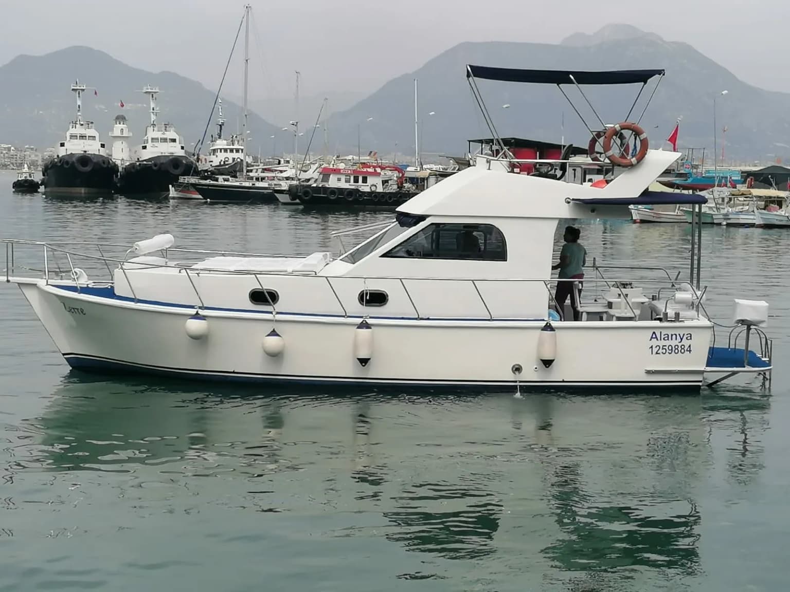 Zerre - Flybridge Motor Yacht in Alanya - Fotoğraf 3