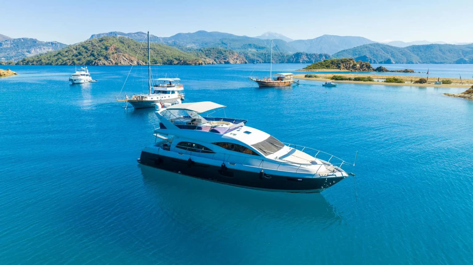 Azimut 62