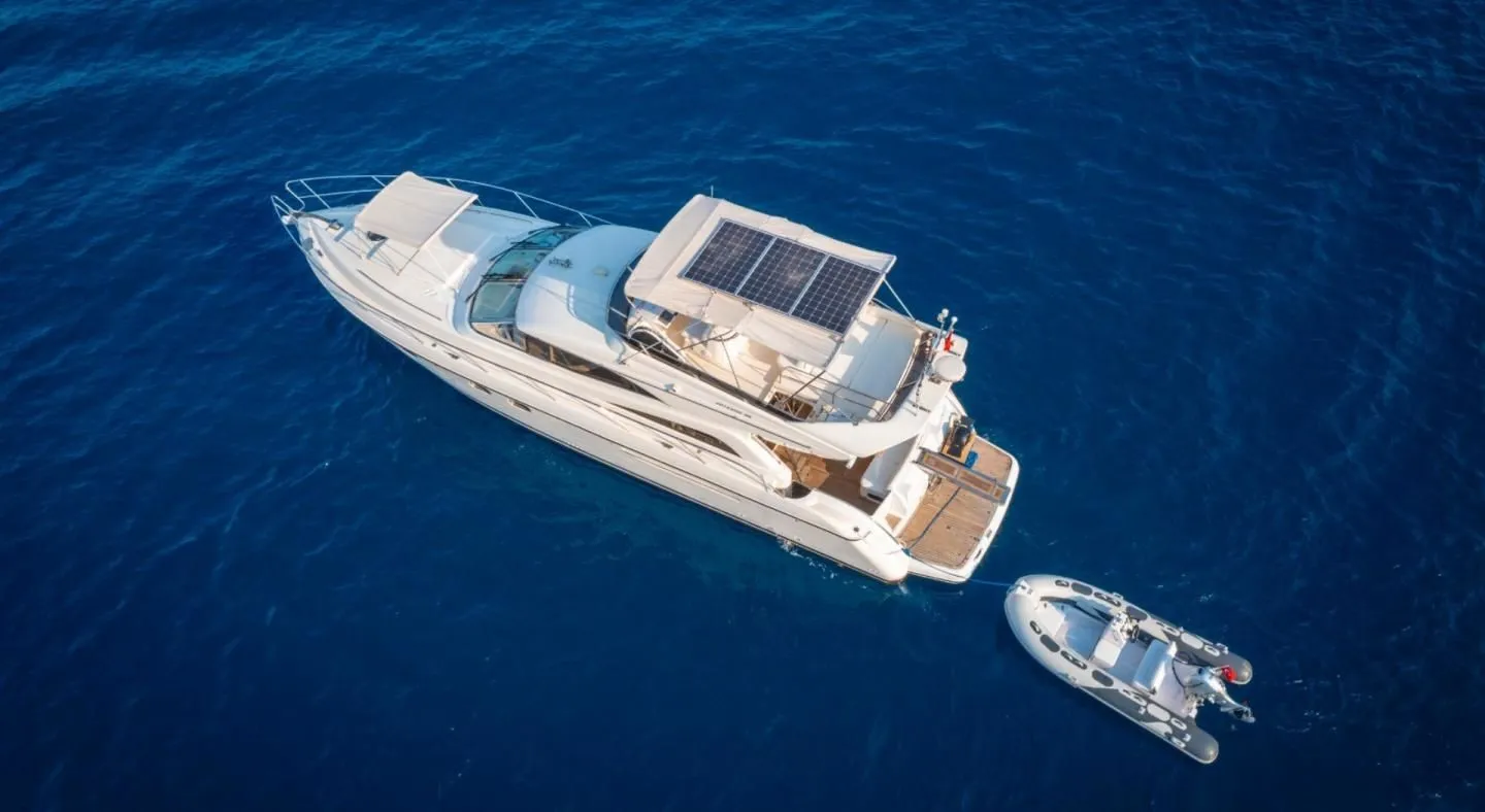 NateWhite 56: Konforlu Flybridge ve Klima Keyfi - Fotoğraf 3