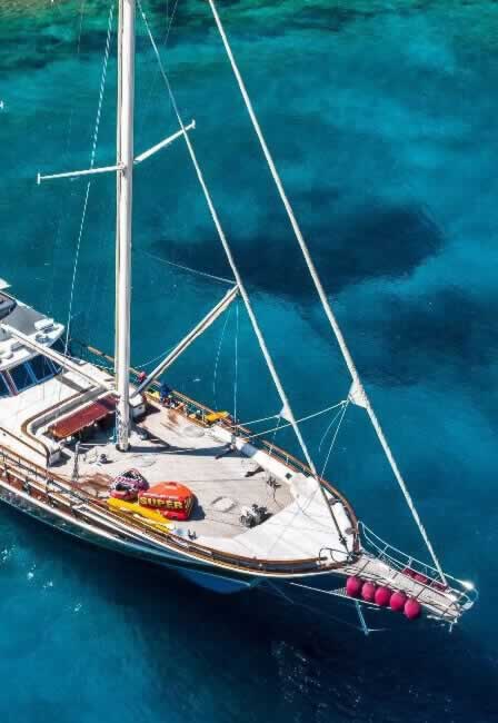 Motor Yacht Charter