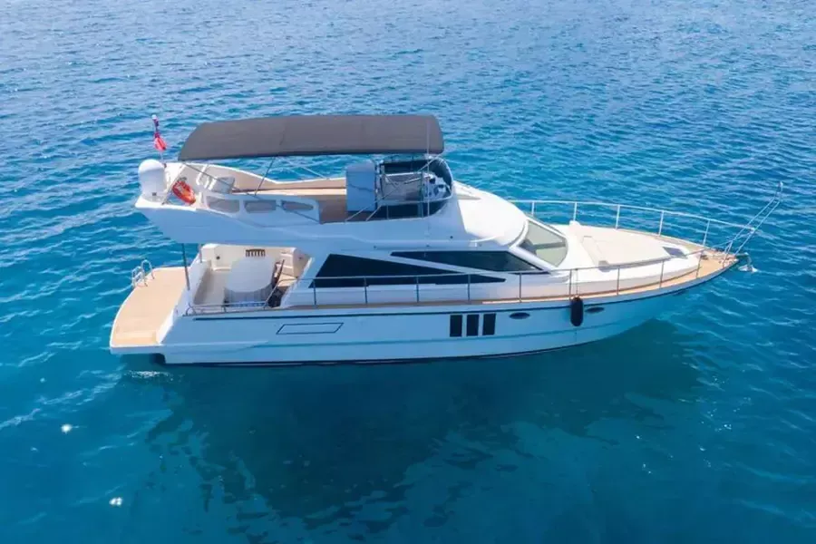 Charter a 15m Azimut 45 Motor Yacht in Kemer - Fotoğraf 4