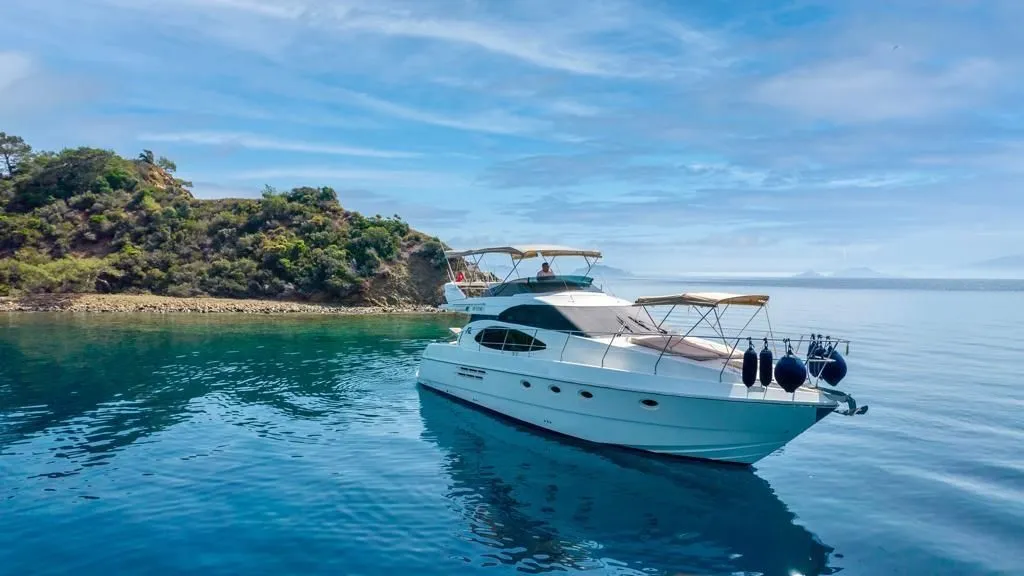 Взять в чартер 17м Azimut 52 в Гёчек - Fotoğraf 2