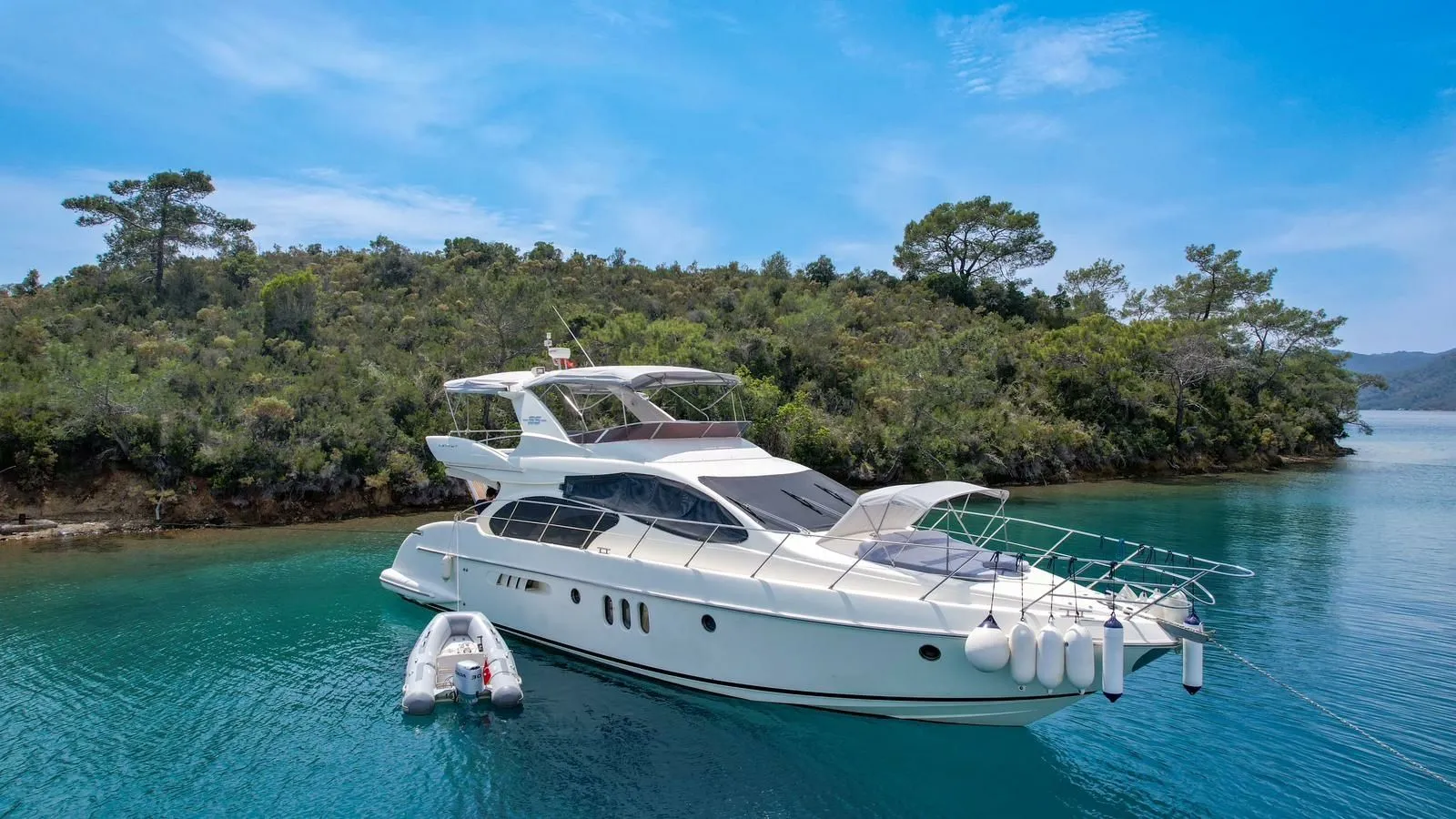 Göcek 17.5m Kiralık Motoryat - Fotoğraf 1