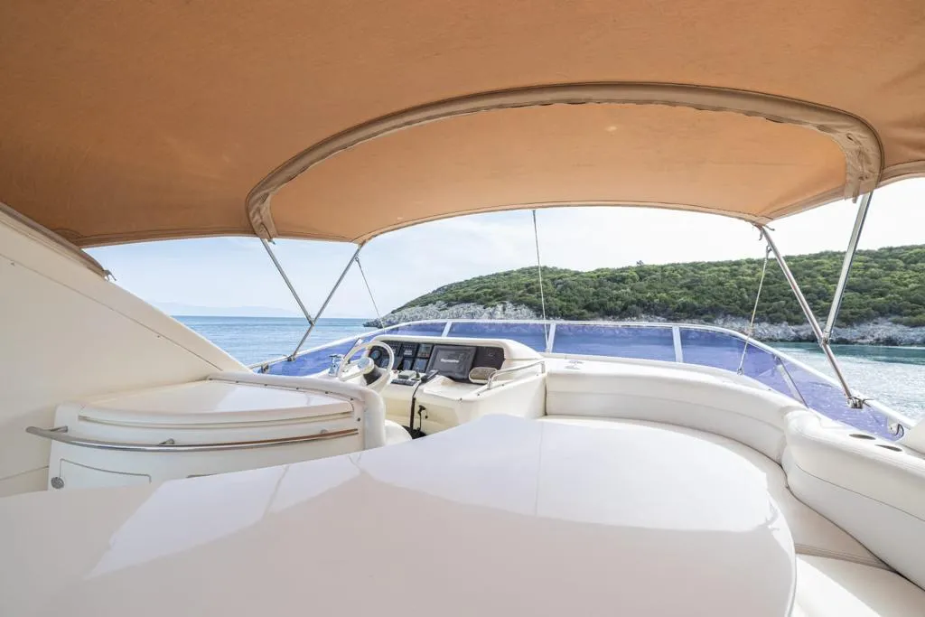 Bodrum 18m Kiralık Azimut 55 Motoryat - Fotoğraf 4