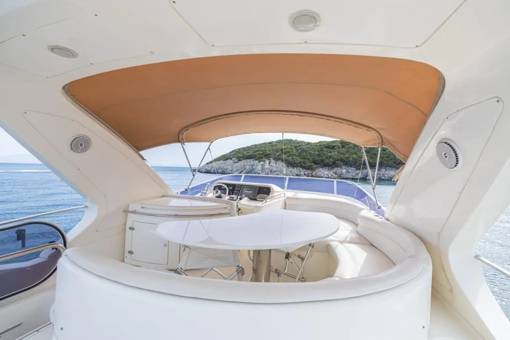Bodrum 18m Kiralık Azimut 55 Motoryat - Fotoğraf 5