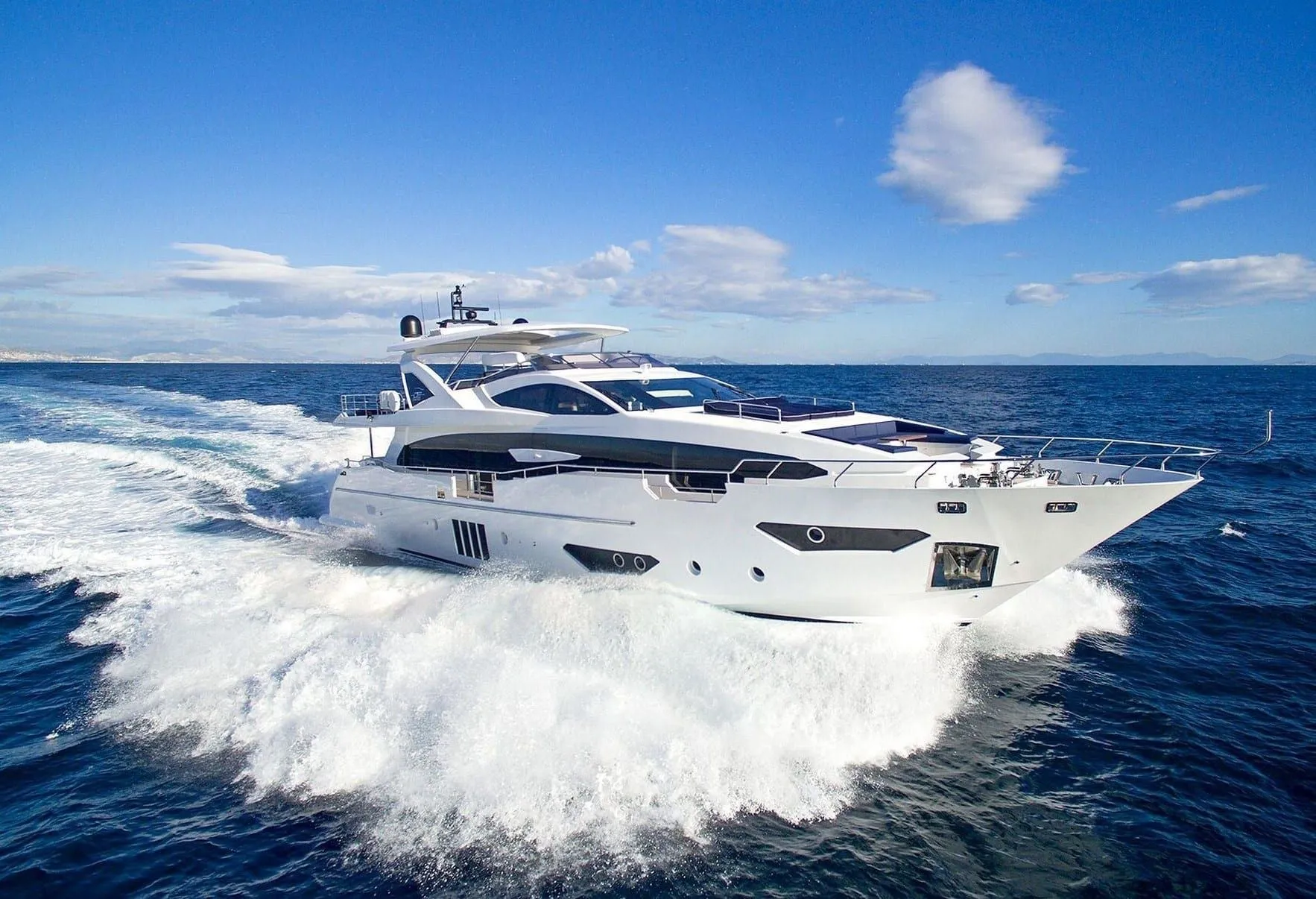 Bodrum 29.1m Kiralık Azimut Grande 30 - Fotoğraf 3