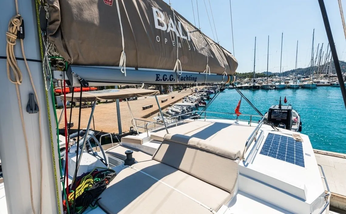 Charter a 12.85m Catamaran in Göcek - Fotoğraf 3