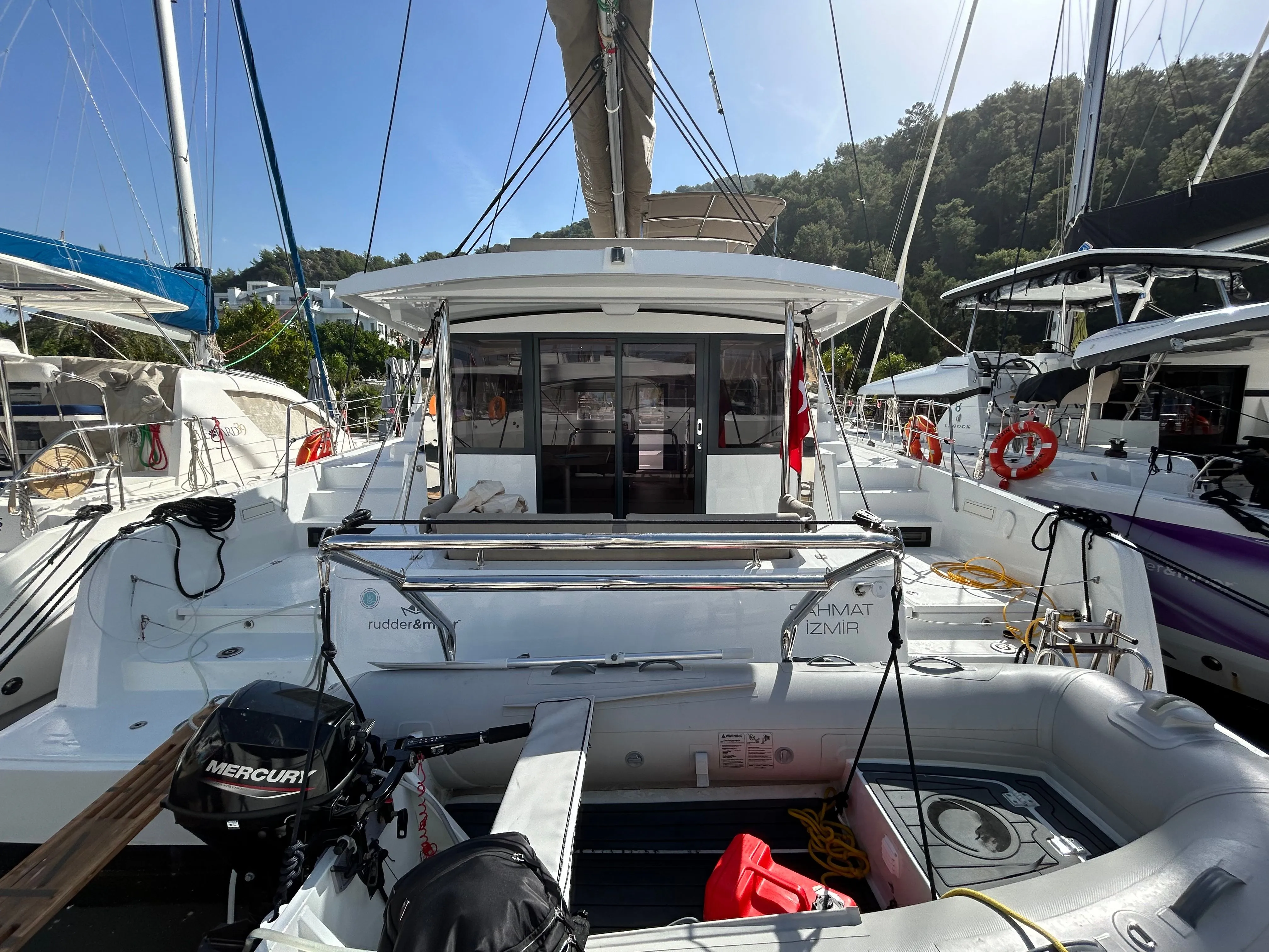 Charter a 12.85m Catamaran in Fethiye - Fotoğraf 1